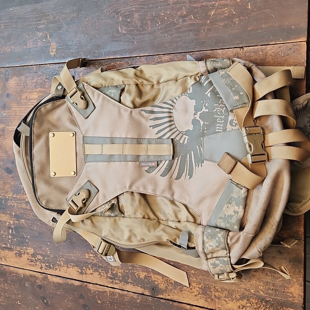 SkullCandy Camelbak rare backback-sand color beige